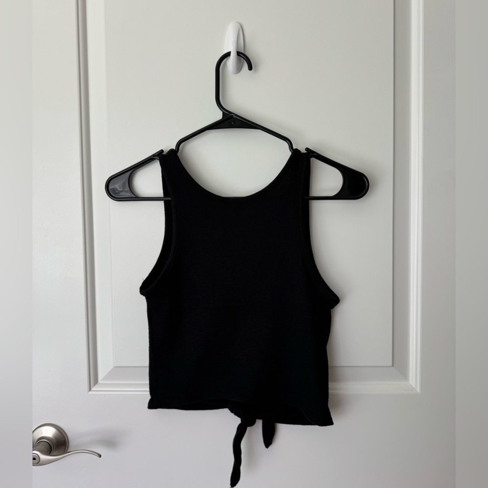Aritzia Wilfred Free Tie Front Knot Tank - Picture 9 of 9